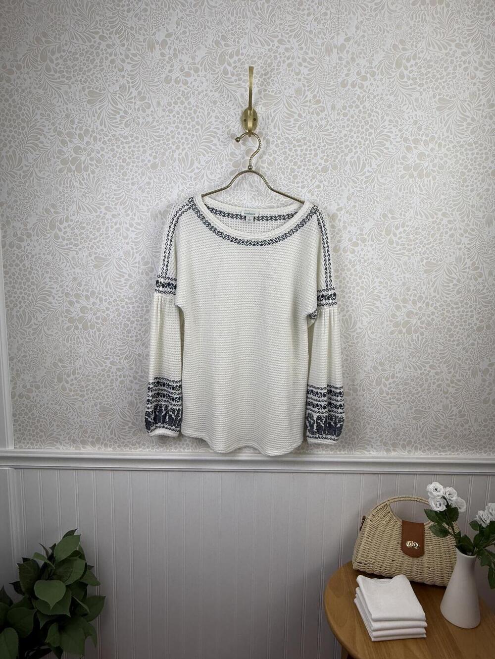 Sundance Lila White & Blue Relaxed Embroidered Waffle Knit Top - Size - Small